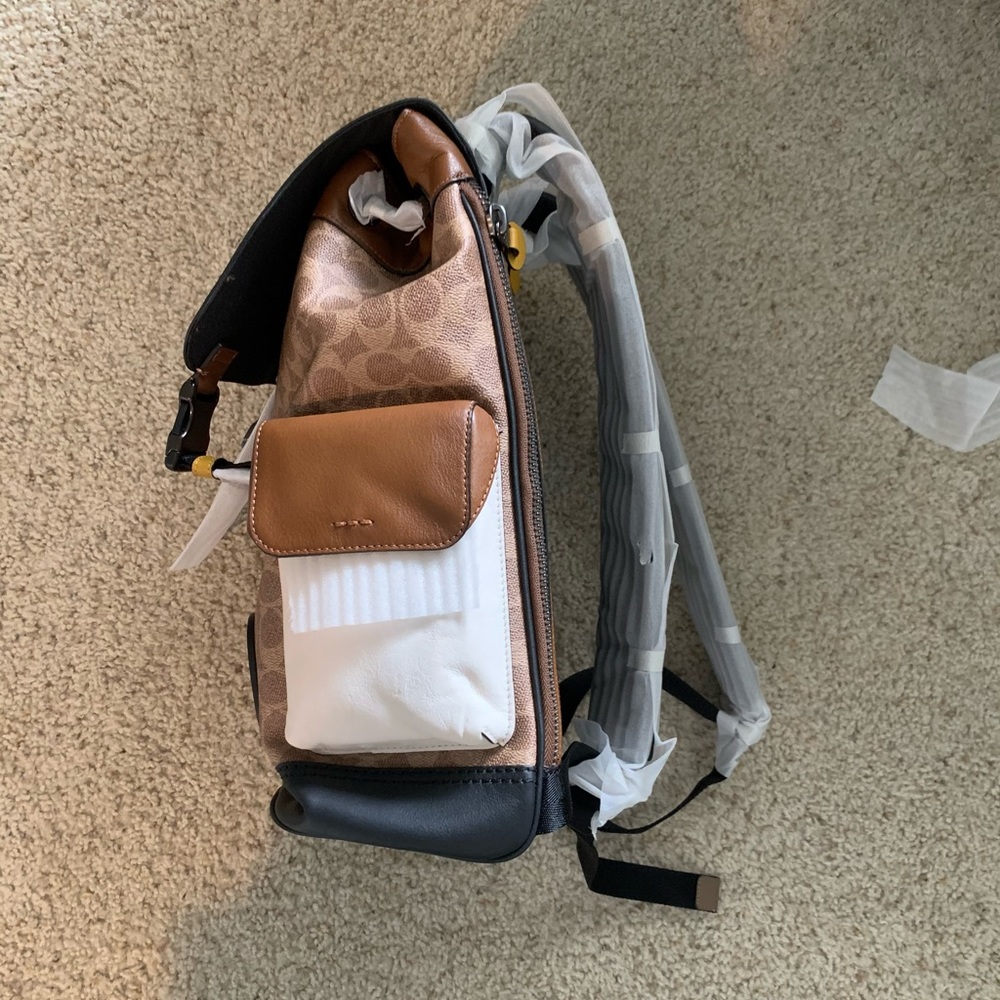 Coach Rivington Backpack - Picture 3 of 9